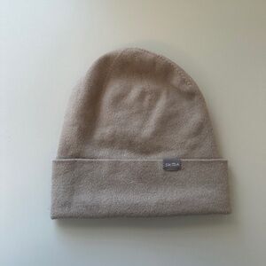 Skida Cashmere Wheelock Knit Hat in Oatmeal
